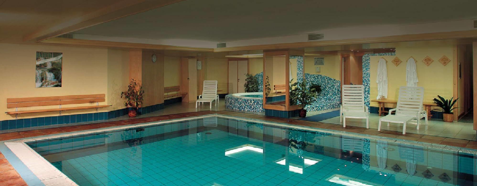 Hotel Venezia Rocca Pietore Exterior photo